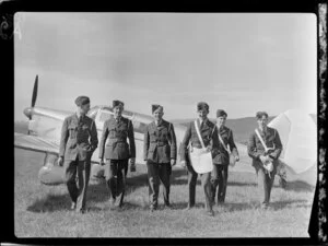Air Training Corps cadets in front of Proctor aircraft, Otago Aero Club