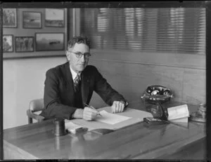 Tasman Empire Airways Ltd director Sir Wilmot Hudson Fysh