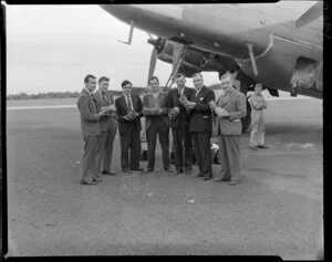 Members of the crew with Mr J B McLoughland at Whenuapai