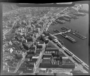 Wellington city showing Jervois Quay and Customhouse Quay