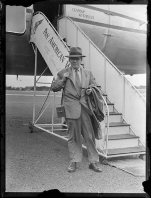 Mr [Bagby?], passenger Pan American World Airways Clipper Australia