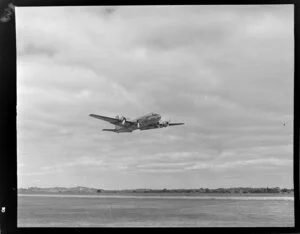 Pan American World Airways (PAWA), Clipper Red Rover taking off