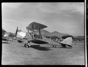 Tiger Moth aircraft ZK-ARB, RNZAC (Royal New Zealand Aero Club) pageant event, Dunedin.