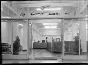 Passenger enquiries desk, Pan American World Airways