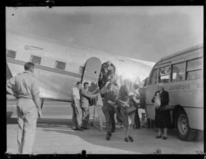 New Zealand National Airways Corporation, disembarking passengers from Christchurch, Whenuapai Aerodrome, Auckland