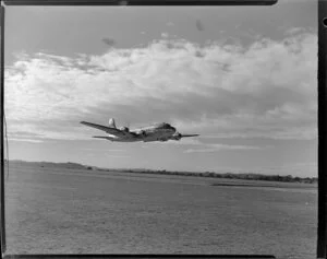 The airplane Clipper 'Courser' in flight, PAWA (Pan American World Airways Ltd)