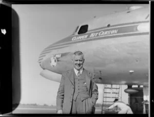 Mr Leslie Dyke, passenger on the airplane Clipper, Kit Carson, Pan American World Airways