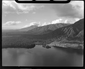 Lake Kaniere, West Coast Region