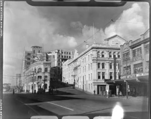 Intersection of Customs Street, Beach Road, Fort Street, and Emily Place, Auckland