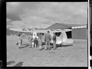 Observers with Waco aircraft ZK-ALA, Blackmore's Air Services, Rotorua