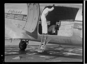 National Airways Corporation, loading Freightair Express aircraft, Whenuapai