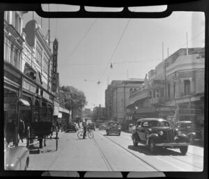 George St, Brisbane, Australia, businesses including Tritton's furniture store