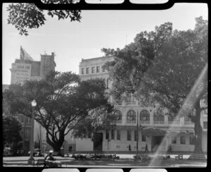 Church Hill, Sydney, including the Wentworth Hotel and Wynyard Square