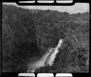 Rouna Falls, Papua New Guinea