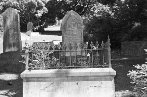 The Briggs family grave, plot 38.R, Sydney Street Cemetery.