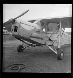Desoutter aircraft VH-UEE at Wollongong and South Coast Aviation Company, New South Wales, Australia
