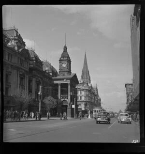 Melbourne Town Hall and view of Swanston street, Australia