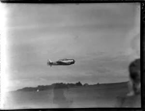 Auckland Aero Pageant, Harvard aircraft in flight