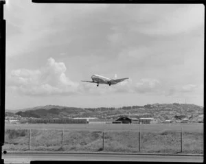 Aeroplane taking off from Wellington airport