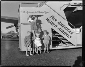 Mrs Hedstrom and children, Pan American World Airways (PAWA) arrivals