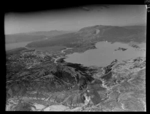 Rotomahana, with explosion crater, Rotorua