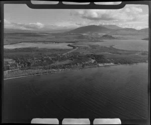 Tauranga Taupo, beside Lake Taupo