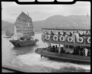 The river ferry 'Meridian Star' and a chinese Junk, Kowloon, Hong Kong