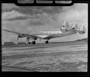Qantas Empire Airways Lockheed L749-79 Constellation (VH-EAB) aircraft Lawrence Hargrave takes off from Kallang Airport, Singapore
