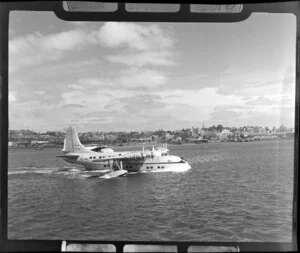 Tasman Empire Airways Ltd aircraft Takitimu ZK-AMO, Mechanics Bay, Auckland