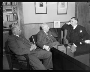 In the Prime Minister's Office, W S Goosman, Sir Miles Thomas and Right Honourable Sidney Holland