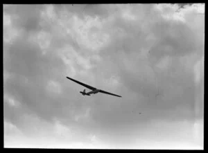 Mr G Hookings glider, ZK-GAA in flight