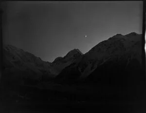 Evening photograph of Mt Cook, South Canterbury