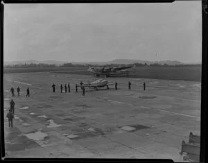 Arrival of Captain Bradshaw at Whenuapai airport
