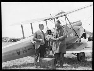 Oscar Garden and Captain Haig with aircraft; United Kingdom to Australia flight by Oscar Garden