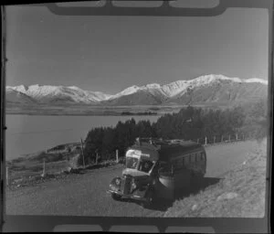 Coach beside Lake Pukaki, MacKenzie District