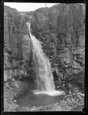 Waterfall on Tongariro Crossing, Tongariro National Park