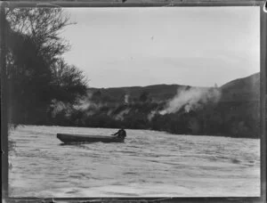 A boatman on the river at Orakei Korako