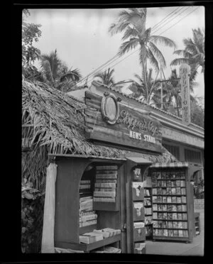 Skipper's Cap, news stand, Honolulu, Hawaii