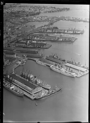 RMS Caronia ship berthed at Auckland wharf