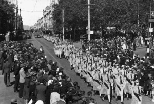 Members of the Women's War Service Auxiliary parading through the Octagon, Dunedin
