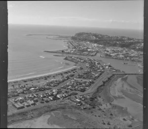 Ahuriri and Port of Napier coastline