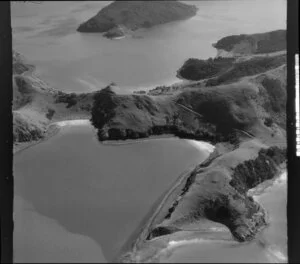 Small bays on Whanganui Island, Coromandel Harbour, with bush-clad Motutapere Island at top of picture