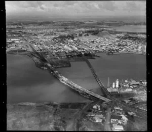 Construction of the Mangere Bridge, Onehunga, Auckland