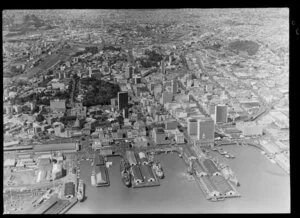 Auckland, featuring wharves and city buildings
