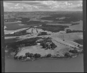 Waitangi, Bay of Islands, with view of the Treaty House