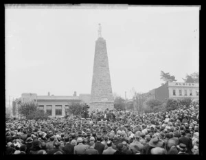Unveiling of Māori memorial, Moutoa Gardens/Pākaitore, Whanganui