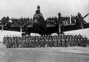 C Flight, No 75 (NZ) Squadron, Royal Air Force, and a Short Stirling bomber aeroplane