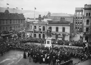 Unveiling of the statue of Queen Victoria at the head of Queens Wharf, Post Office Square, Wellington