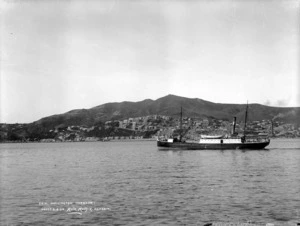 Muir and Moodie fl 1898-1916 :Steamship Wakatu, Wellington Harbour