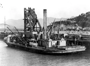 Floating crane Rapaki, Lyttelton wharf